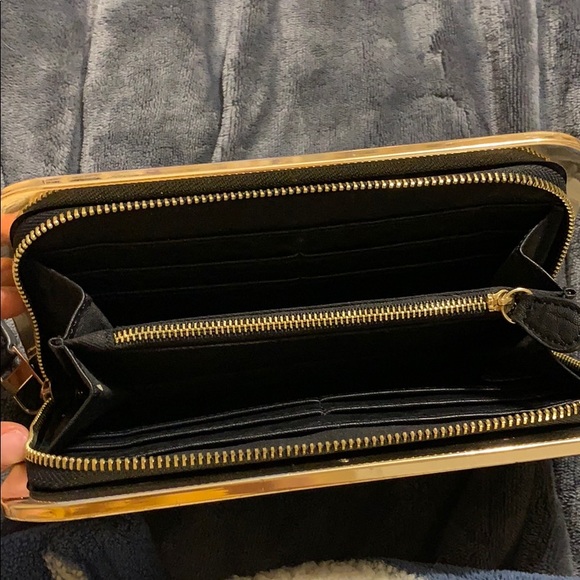 Wallet - Picture 3 of 3